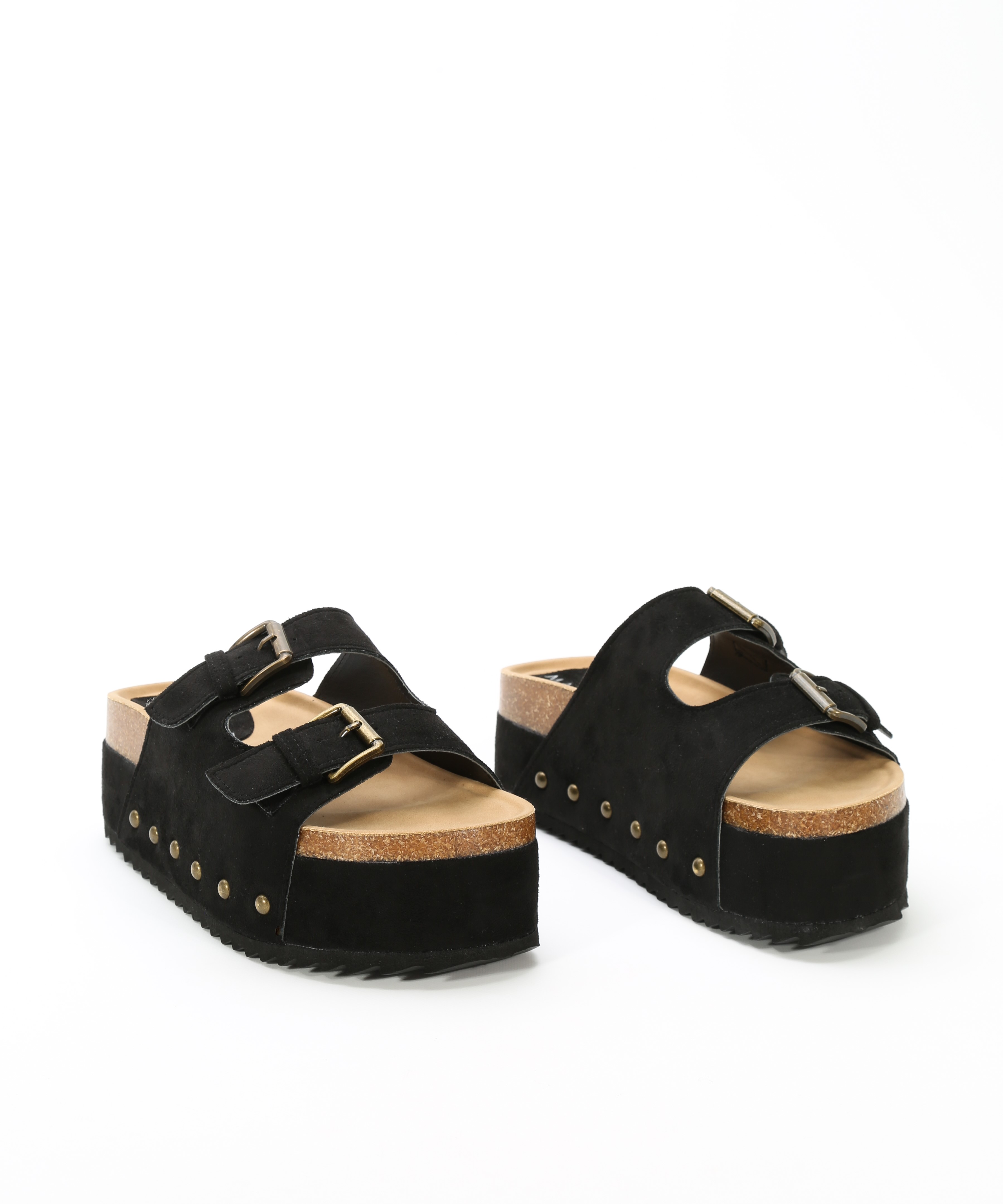 Sandalia plataforma tachas image number null